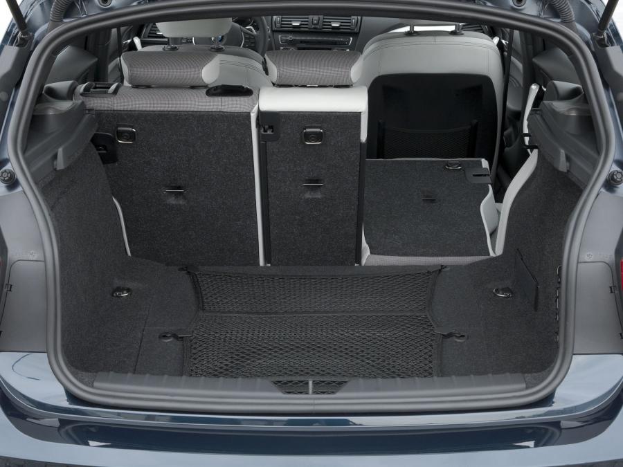  BMW 120d 5-Door Urban Line 2011 года  (фото 17 из 30)